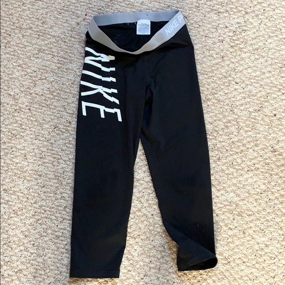 Nike Dryfit athletic leggings - Picture 1 of 3